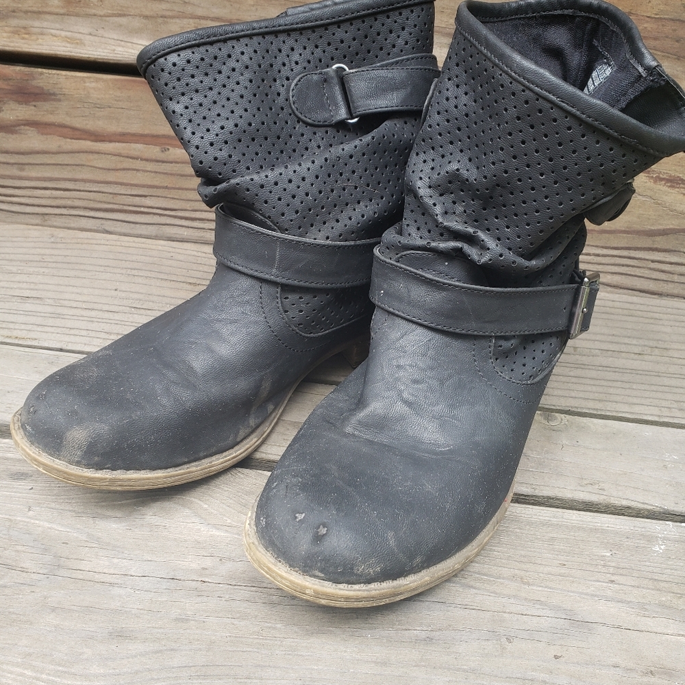 Black boots